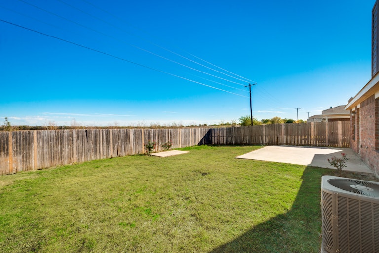 Photo 26 of 27 - 8508 Minturn Dr, Fort Worth, TX 76131