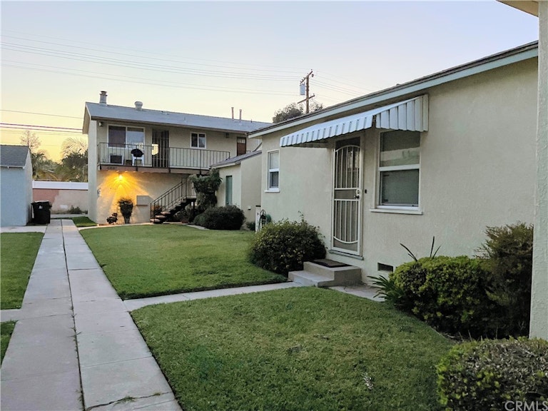 Photo 6 of 13 - 4355 N Bellflower Blvd, Long Beach, CA 90808
