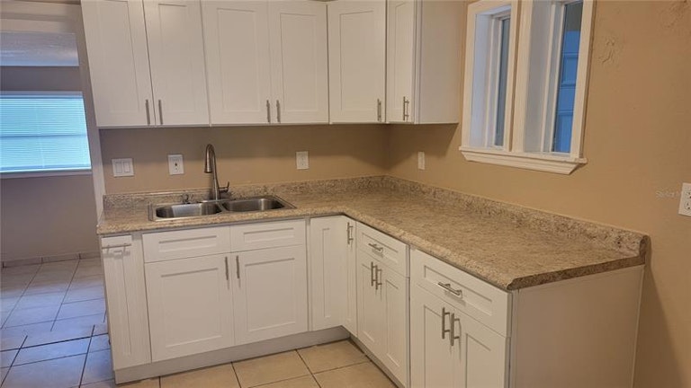 Photo 5 of 11 - 826 Savannah Ave, Lakeland, FL 33815