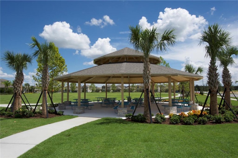 Photo 6 of 7 - 8828 Sonoma Coast Dr, Winter Garden, FL 34787