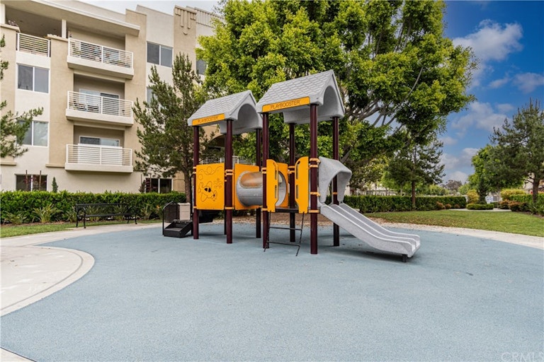 Photo 35 of 43 - 5540 Strand #201, Hawthorne, CA 90250