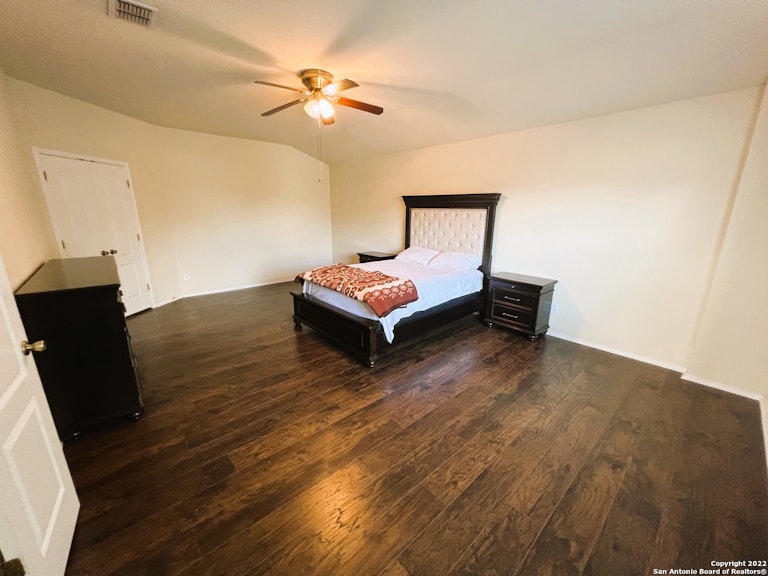 Photo 26 of 40 - 6110 Kenedy Leaf, San Antonio, TX 78253