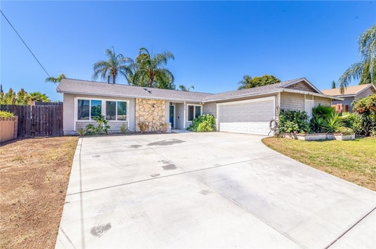 Photo 1 of 28 - 604 Magnolia Ave, Corona, CA 92879