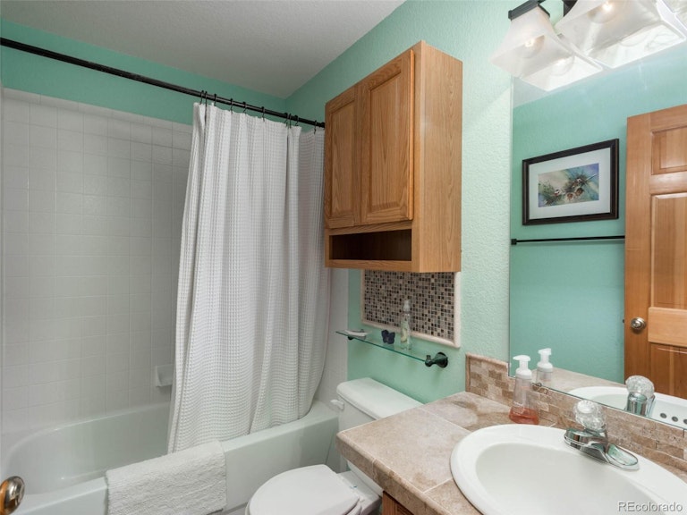 Photo 30 of 40 - 10228 Tomichi Dr, Franktown, CO 80116