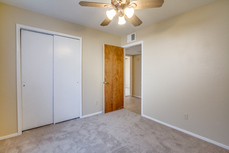 Photo 27 of 36 - 3762 E Garnet Ave, Mesa, AZ 85206