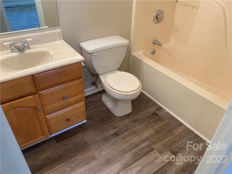 Photo 7 of 16 - 408 Millsaps Rd, Statesville, NC 28625