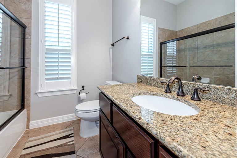 Photo 27 of 39 - 17607 Wagner Point Ct, Tomball, TX 77377