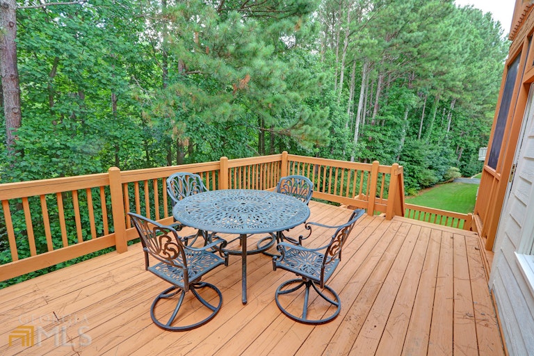 Photo 19 of 63 - 250 Colton Crest Dr, Alpharetta, GA 30005