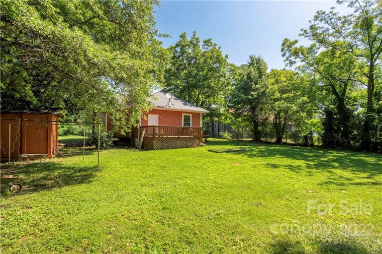Photo 29 of 32 - 3617 Tuckaseegee Rd, Charlotte, NC 28208