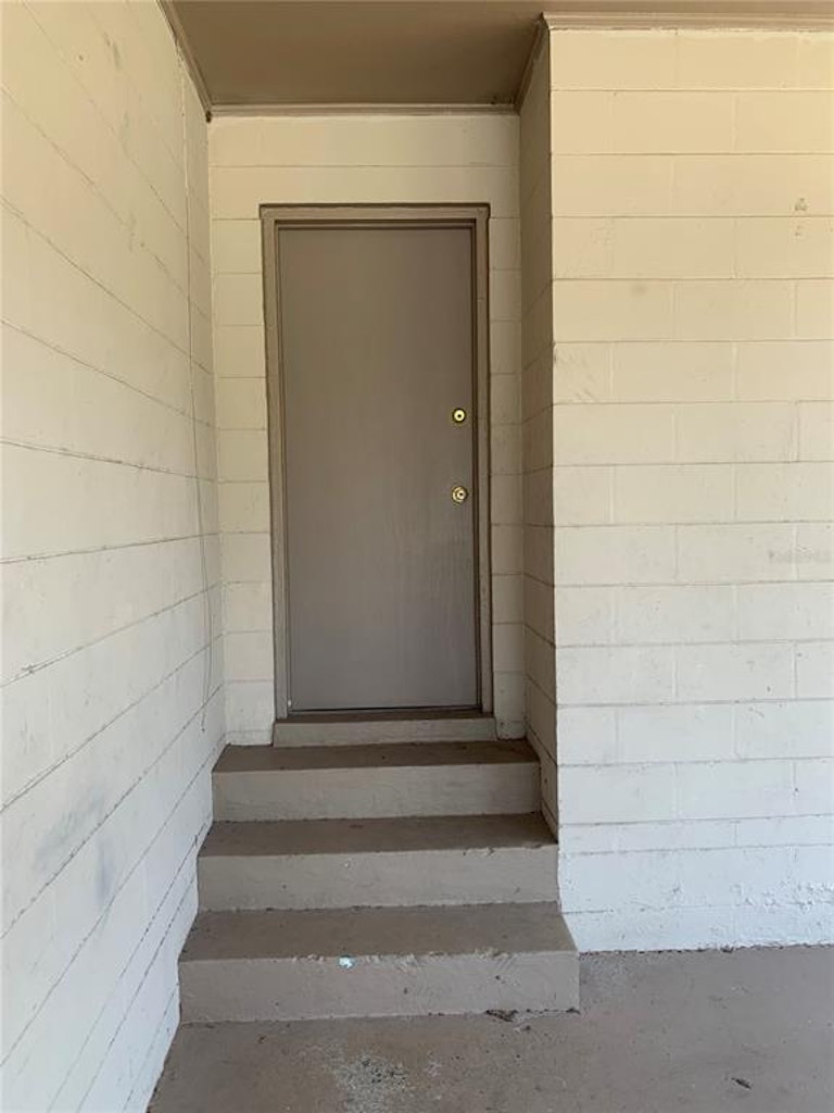 Photo 20 of 33 - 4107 Robbins Ave, Orlando, FL 32808