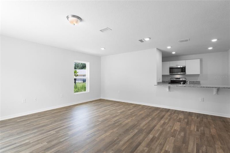 Photo 8 of 29 - 426 Mallard Ln, Kissimmee, FL 34759