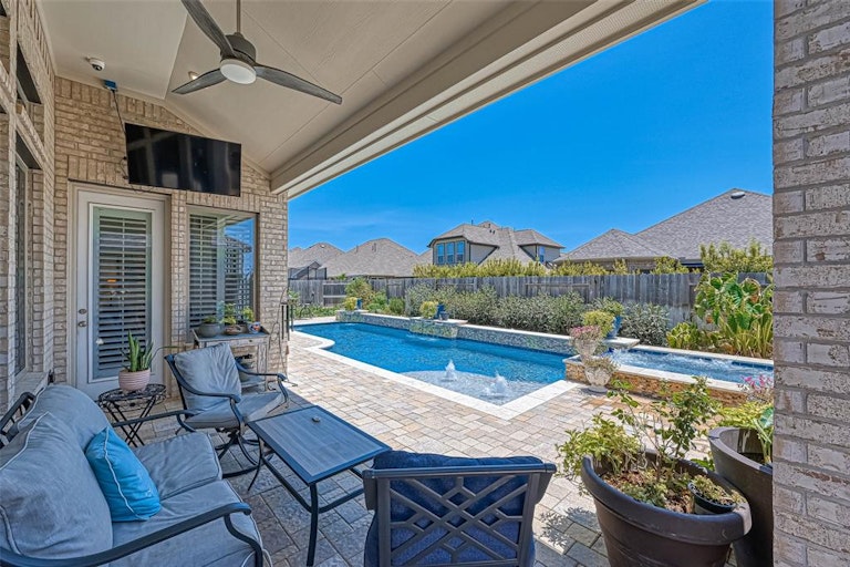 Photo 1 of 48 - 21606 Albertine Dr, Tomball, TX 77377