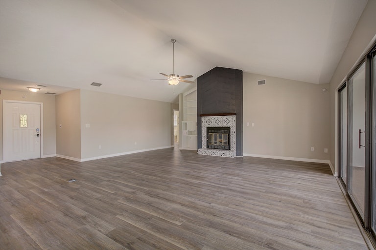 Photo 21 of 32 - 2401 Harris Blvd, Kissimmee, FL 34746