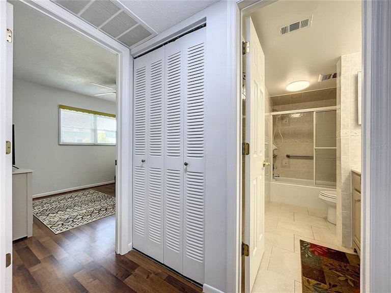 Photo 22 of 47 - 5287 81st St N #24, Saint Petersburg, FL 33709