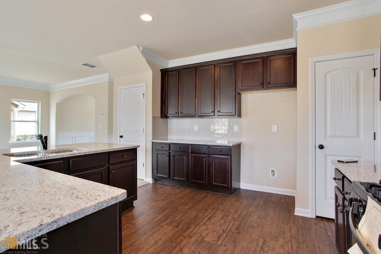 Photo 12 of 25 - 200 Villa Grande Dr #25, Locust Grove, GA 30248