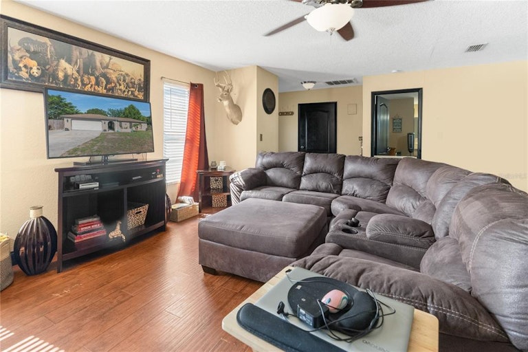 Photo 9 of 38 - 12635 Litewood Dr, Hudson, FL 34669