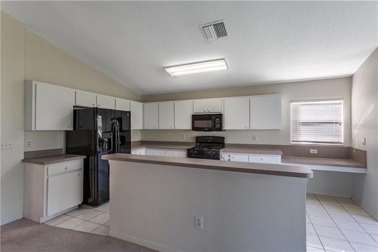 Photo 7 of 21 - 9919 Stockbridge Dr, Tampa, FL 33626