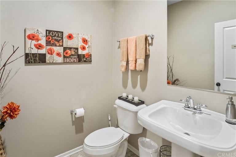 Photo 16 of 24 - 30573 Arrow Leaf Ln, Murrieta, CA 92563
