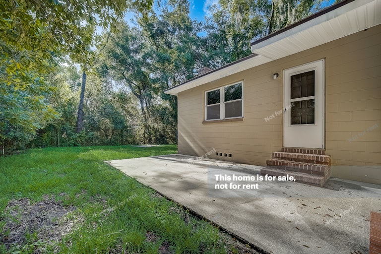 Photo 25 of 29 - 2845 Holly Point Dr, Jacksonville, FL 32277