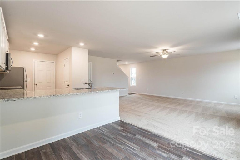 Photo 7 of 19 - 9401 Creedmore Hills Dr, Charlotte, NC 28214