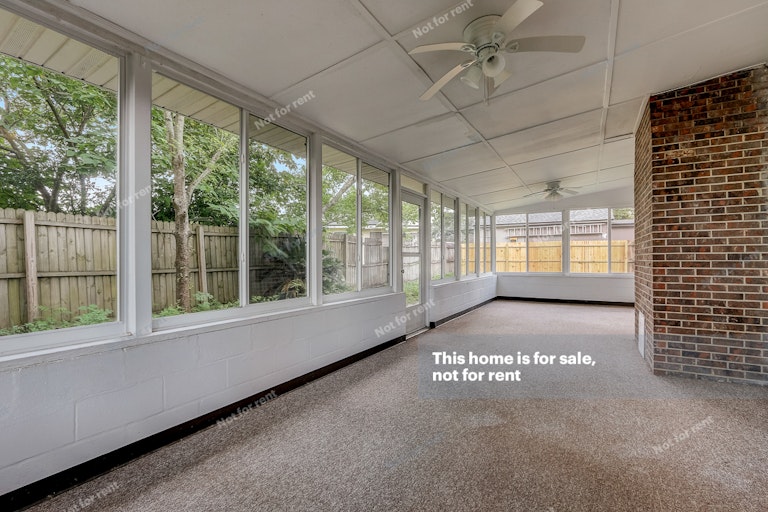Photo 33 of 39 - 11332 Soforenko Dr, Jacksonville, FL 32218
