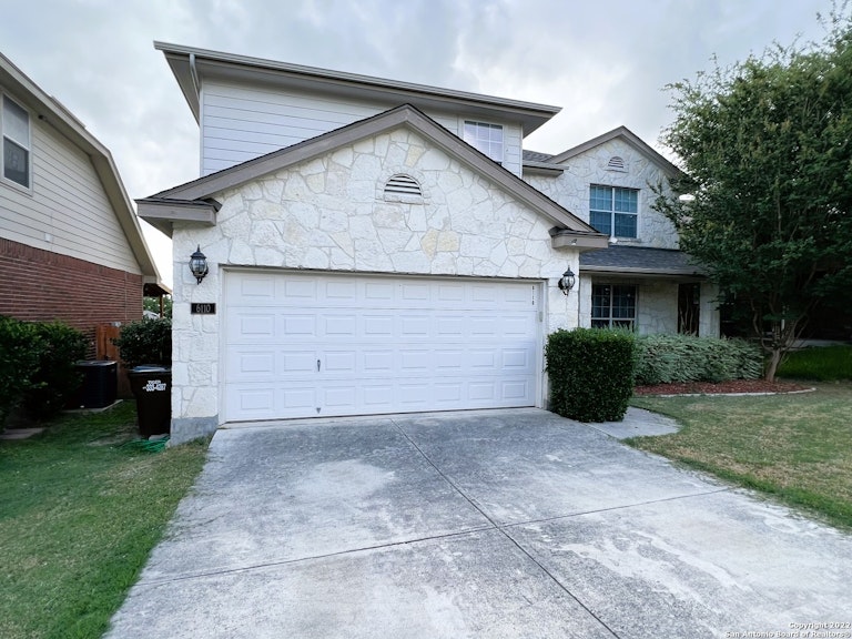Photo 3 of 40 - 6110 Kenedy Leaf, San Antonio, TX 78253