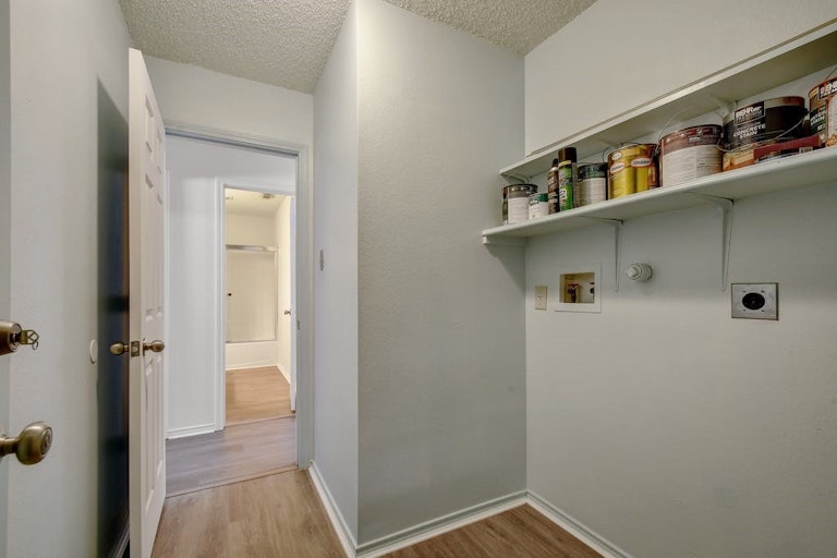 Photo 13 of 27 - 818 Willow Xing, New Braunfels, TX 78130