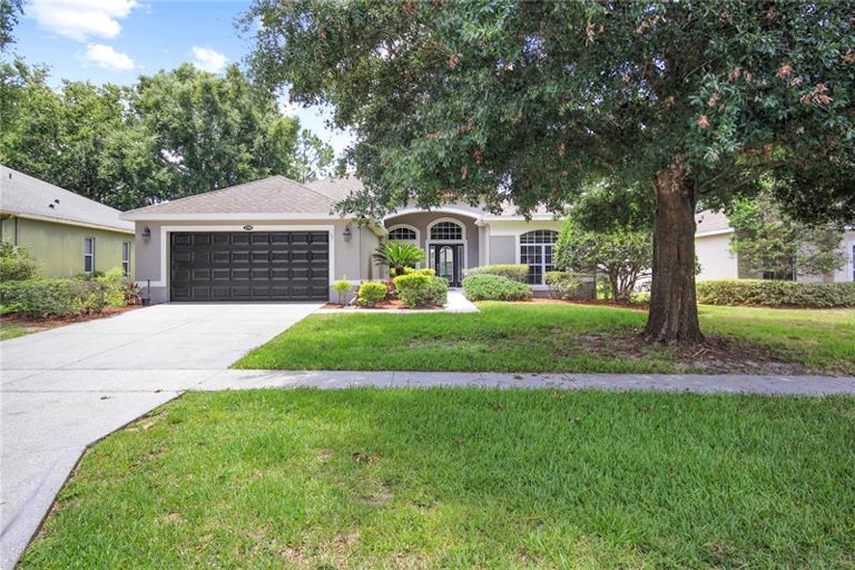 Photo 2 of 33 - 3793 Beacon Ridge Way, Clermont, FL 34711