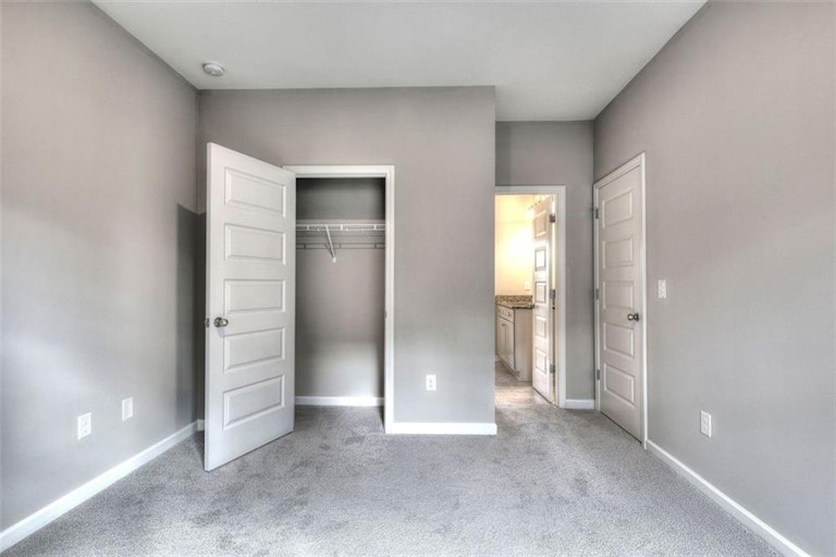 Photo 28 of 34 - 301 Melody Ln, Cartersville, GA 30121