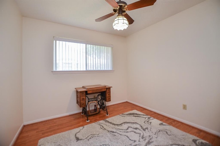 Photo 35 of 38 - 939 Hidden Canyon Rd, Katy, TX 77450