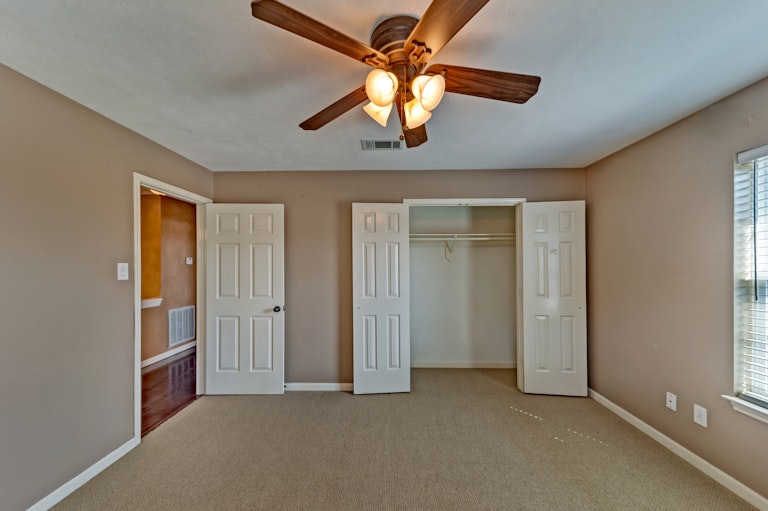 Photo 21 of 28 - 8029 Dusty Way, Fort Worth, TX 76123