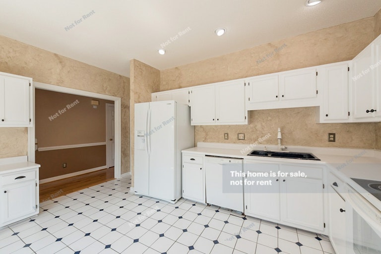 Photo 6 of 19 - 4113 Settlement Dr, Durham, NC 27713
