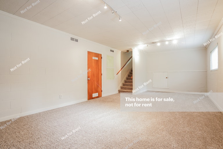 Photo 8 of 25 - 1814 Varnell Ave, Raleigh, NC 27612