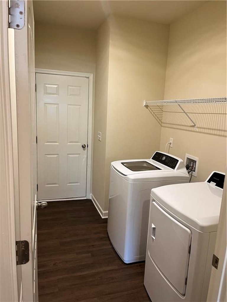 Photo 24 of 61 - 5022 Rapahoe Trl, Atlanta, GA 30349