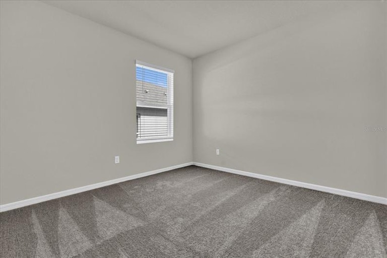 Photo 14 of 23 - 1612 Aspen Ave, Davenport, FL 33837
