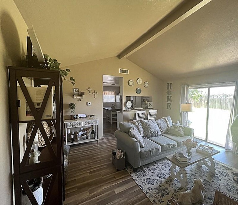 Photo 3 of 9 - 13426 Greenbriar Dr, Sugar Land, TX 77498