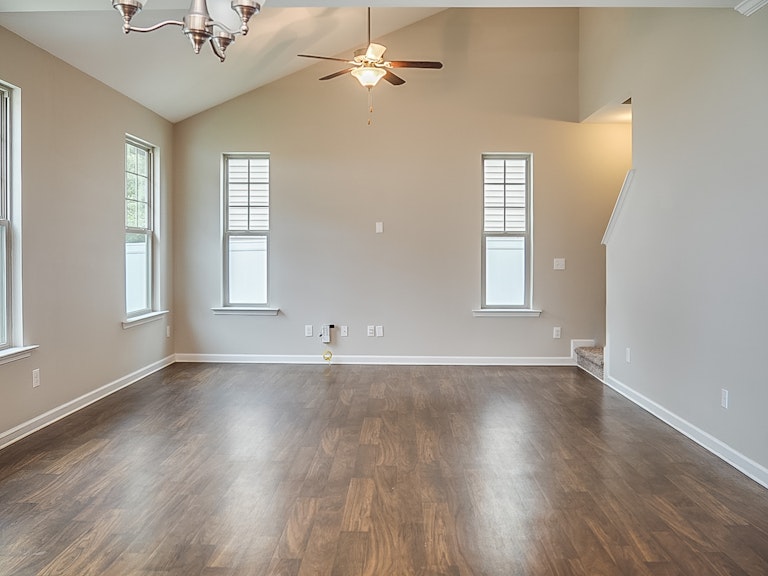 Photo 4 of 22 - 3726 Nicolyn Dr, Raleigh, NC 27616