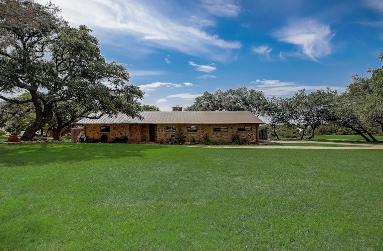 Photo 46 of 60 - 915 Lauder Dr, Spicewood, TX 78669