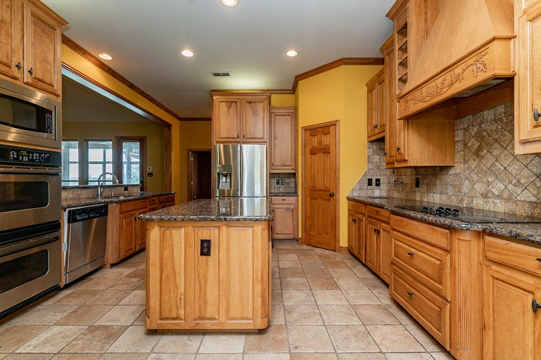 Photo 2 of 34 - 1509 Western Willow Dr, Haslet, TX 76052