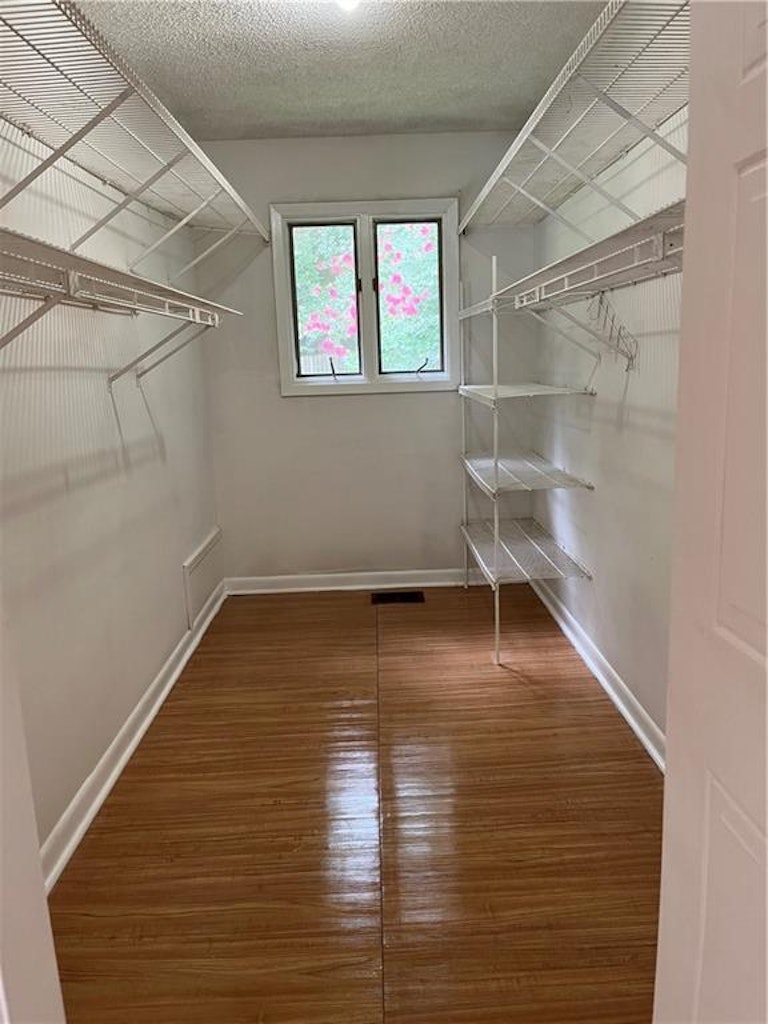 Photo 17 of 23 - 4491 Cedar Park Dr, Stone Mountain, GA 30083