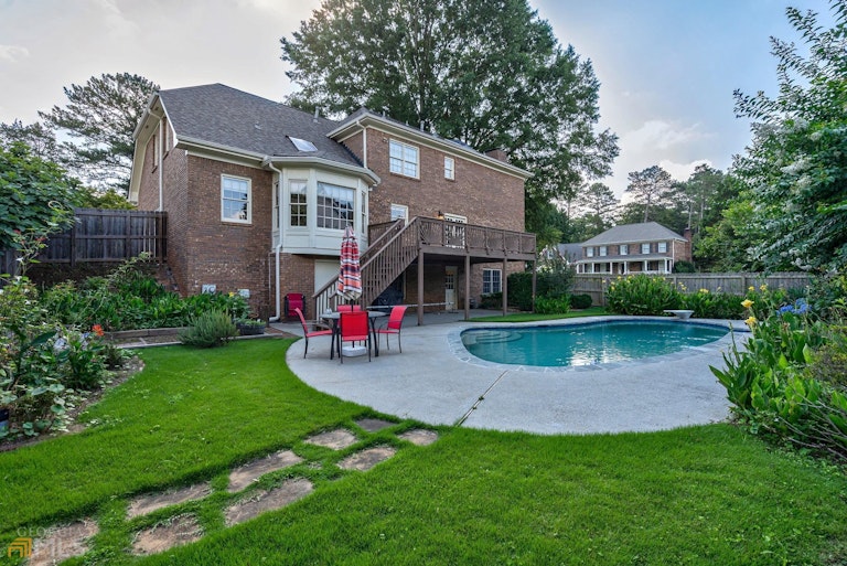 Photo 52 of 81 - 797 Oxford Ct SW, Lilburn, GA 30047