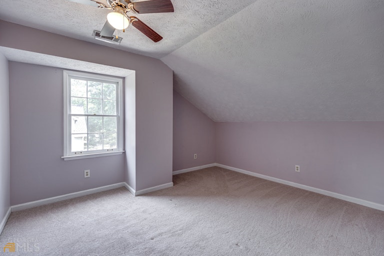 Photo 37 of 66 - 2859 Quinbery Dr, Snellville, GA 30039