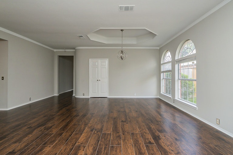 Photo 34 of 47 - 1309 Woodthorpe Dr, Mesquite, TX 75181