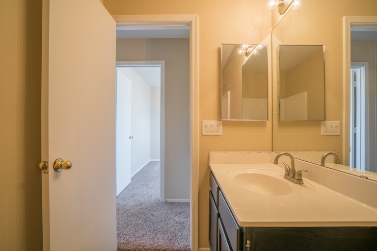 Photo 29 of 32 - 15328 W Evans Dr, Surprise, AZ 85379