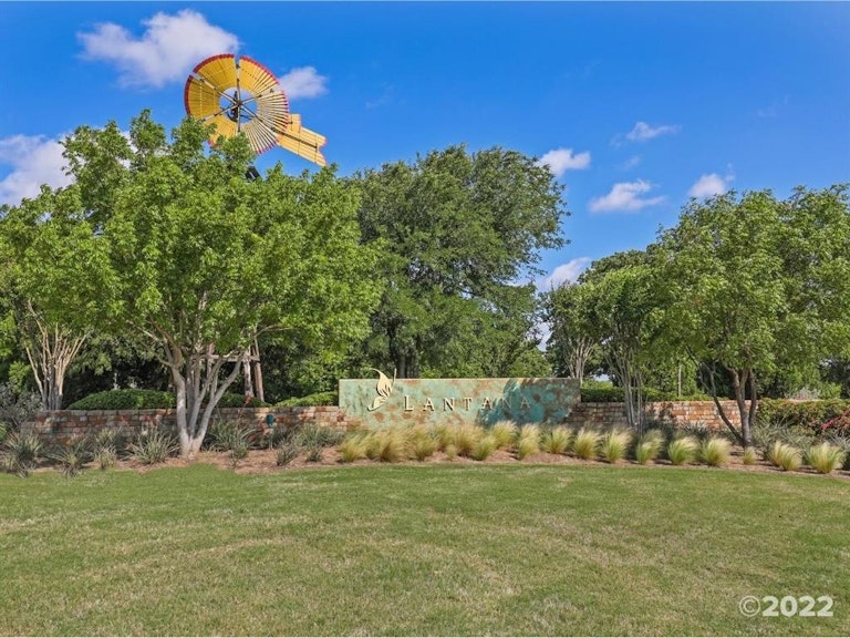 Photo 38 of 40 - 1041 Wagner Way, Lantana, TX 76226