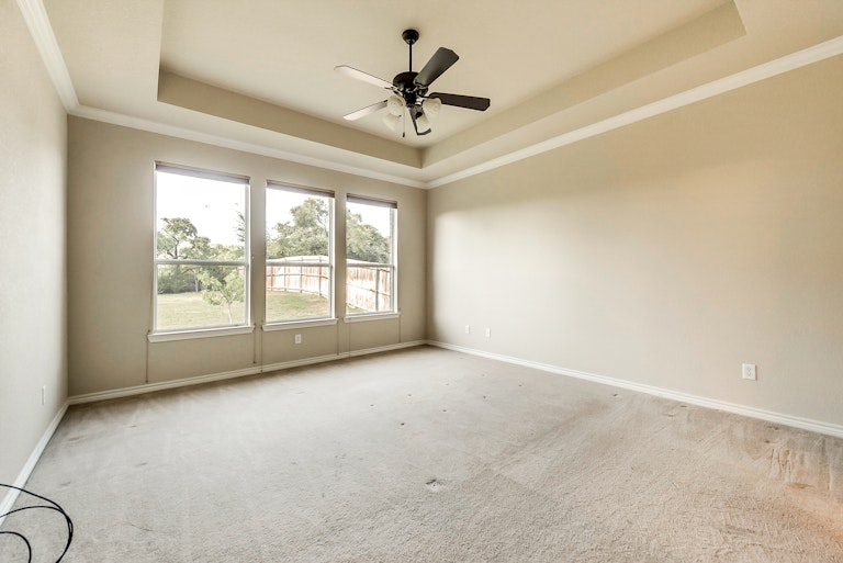 Photo 12 of 27 - 8736 Regal Royale Dr, Fort Worth, TX 76108