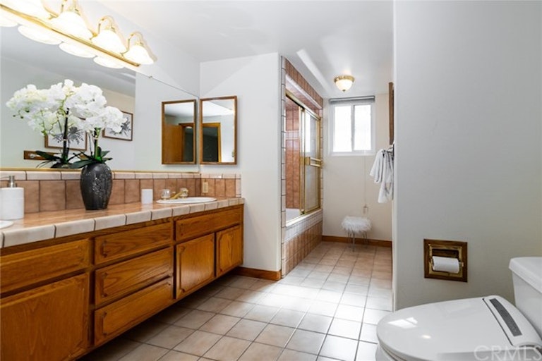 Photo 30 of 49 - 166 E Winnie Way, Arcadia, CA 91006