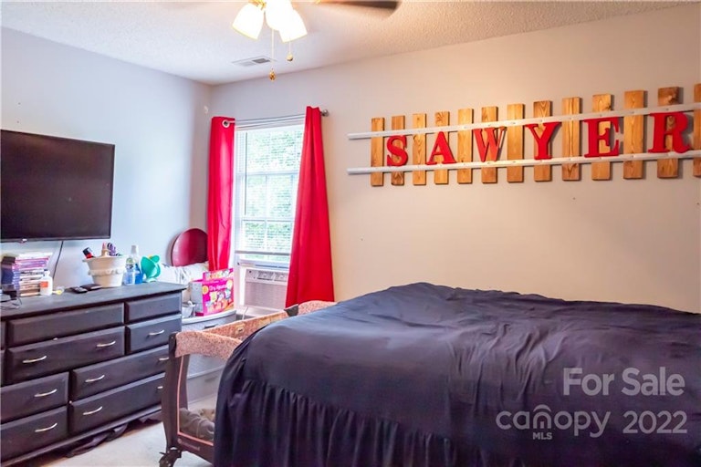 Photo 28 of 48 - 4033 Cascade Dr, Gastonia, NC 28056