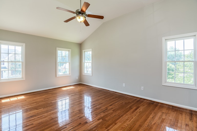 Photo 6 of 20 - 11905 Sycamore Grove Ln, Raleigh, NC 27614