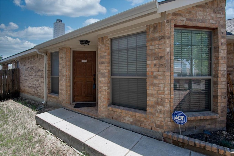 Photo 3 of 38 - 12140 Walden Wood Dr, Fort Worth, TX 76244